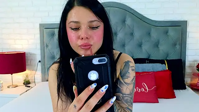 Roxy Marks online show from 28, 7, 2026