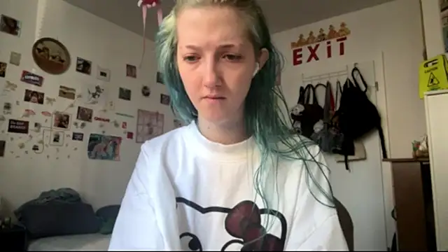 sixsevengirls online show from 25, 7, 2026