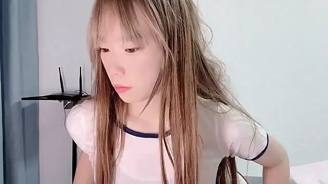 momo-9999 online show from 27, 7, 2026