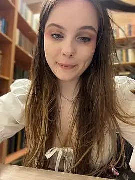 Snapshot of Lunabelle_ chatting on 16, 7, 2026 Lunabelle online show from 16, 7, 2026
