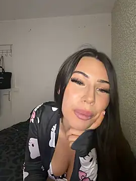 ItsMina  online show from 21, 7, 2026
