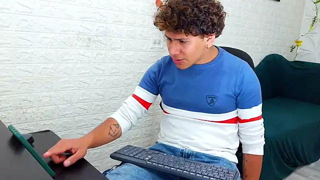 franchesko2026 online show from 16, 7, 2026
