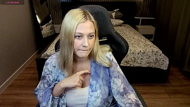 AmeliaxCandy online show from 28, 7, 2026