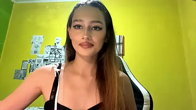 DeboraSalcido online show from 22, 7, 2026