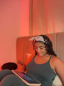 karlitamonroe online show from 4, 8, 2026