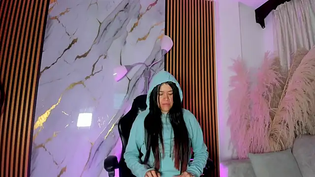 NiaConnors  online show from 28, 7, 2026