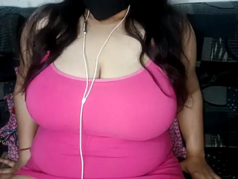naughty rosiee online show from 27, 7, 2026