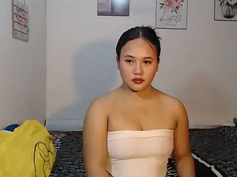 slutynicolle online show from 27, 7, 2026