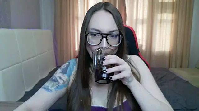 CarolineGlow  online show from 26, 7, 2026