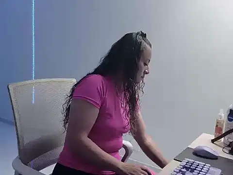 Cristalsexy25 online show from 20, 7, 2026