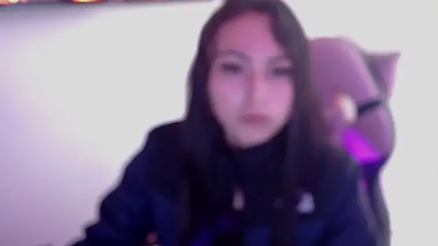 holly rosee online show from 28, 7, 2026