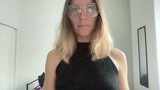 quirkyquinn online show from 15, 7, 2026
