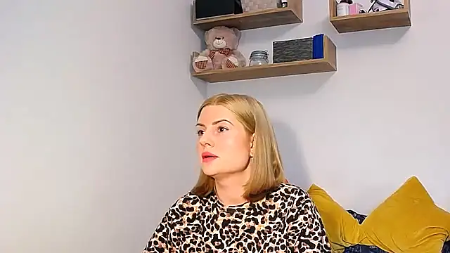 alisenties online show from 21, 9, 2025