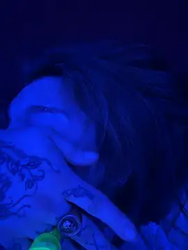 UrHellBri-L online show from 26, 7, 2026