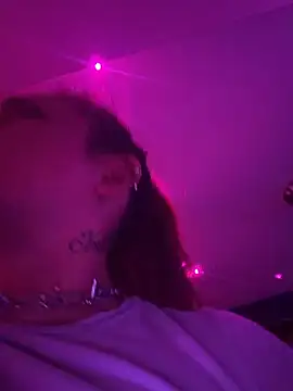 UrHellBri-L online show from 27, 7, 2026
