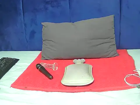 Serafyynxo online show from 23, 7, 2026