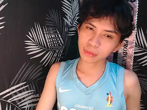 UrasianFemboy online show from 17, 7, 2026