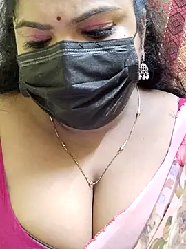 Floraa-Queen online show from 25, 7, 2026