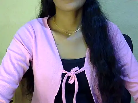 Snapshot of Hayat_K chatting on 19, 7, 2026 Hayat K online show from 19, 7, 2026