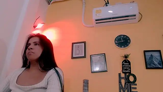 miajuice18 online show from 19, 7, 2026