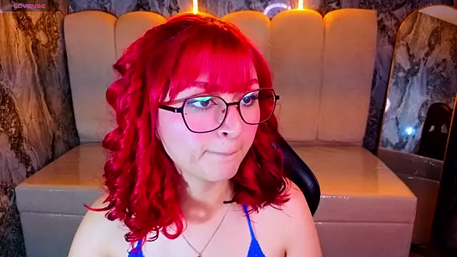 Queen Red v online show from 23, 7, 2026