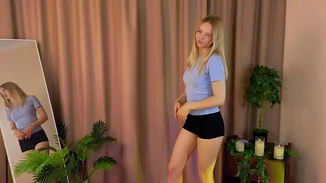 GirlMathExpert online show from 23, 7, 2026