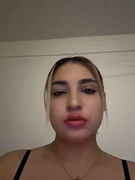 AstridJade online show from 19, 7, 2026