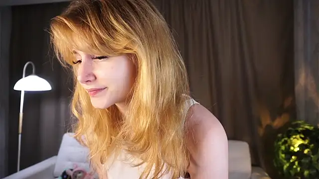 DaisyRuis online show from 25, 7, 2026