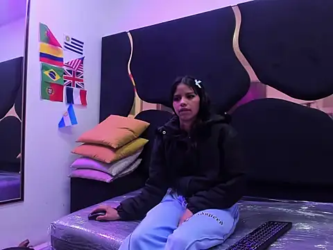 Snapshot of KendallBratzSS chatting on 22, 7, 2026 KendallBratzSS online show from 22, 7, 2026