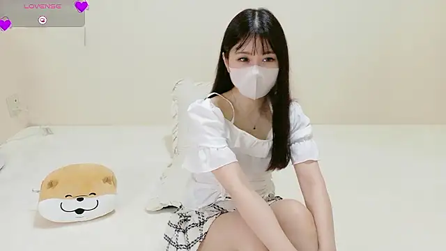 Mila Velvet LIVE online show from 17, 7, 2026