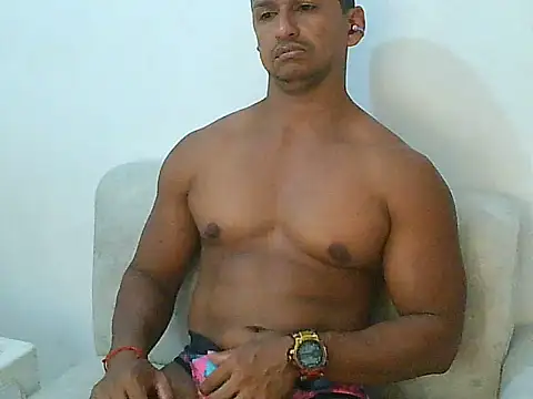 Snapshot of brandom35 chatting on 24, 7, 2026 brandom35 online show from 24, 7, 2026