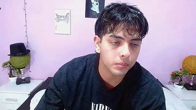 zayne lyon online show from 24, 7, 2026