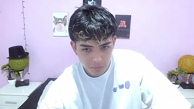 zayne lyon online show from 25, 7, 2026
