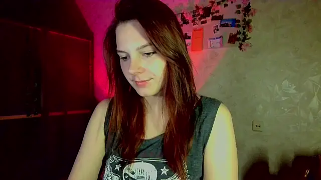 EvaShinee online show from 26, 7, 2026