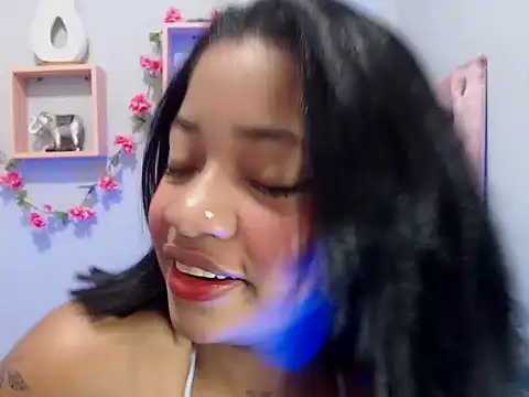 LatinBrunette1 online show from 19, 7, 2026