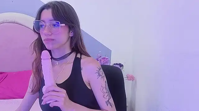 Marinette Lux online show from 29, 7, 2026