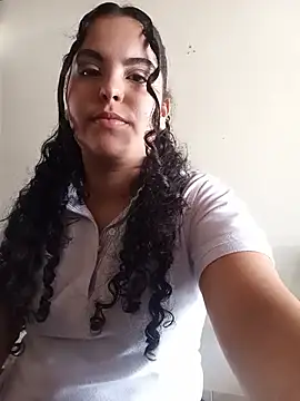 NicolleOverton online show from 28, 7, 2026