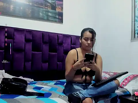 Sofi Velez  online show from 22, 7, 2026