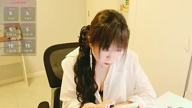 XantheBloom online show from 28, 7, 2026