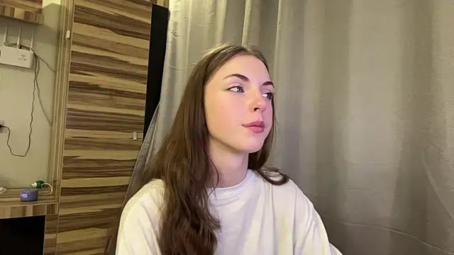 Clara kitty online show from 26, 7, 2026