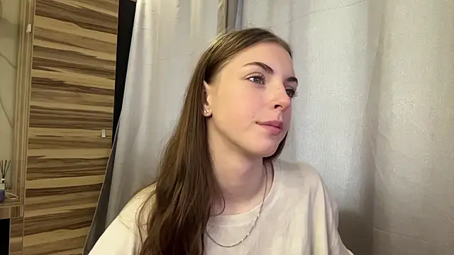 Clara kitty online show from 29, 7, 2026