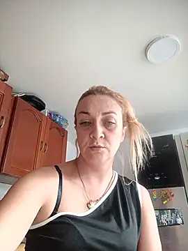 adri smoke online show from 28, 7, 2026