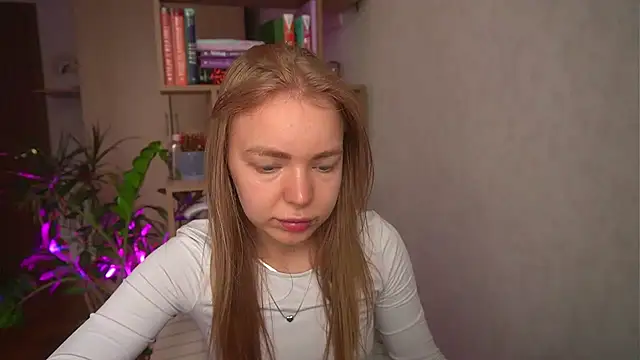 Snapshot of Emilyemmi chatting on 23, 7, 2026 Emilyemmi online show from 23, 7, 2026