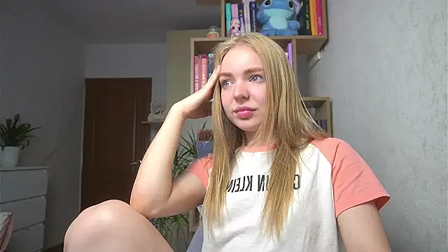 Snapshot of Emilyemmi chatting on 25, 7, 2026 Emilyemmi online show from 25, 7, 2026