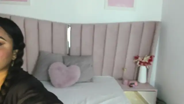 Missamber hot online show from 1, 8, 2026