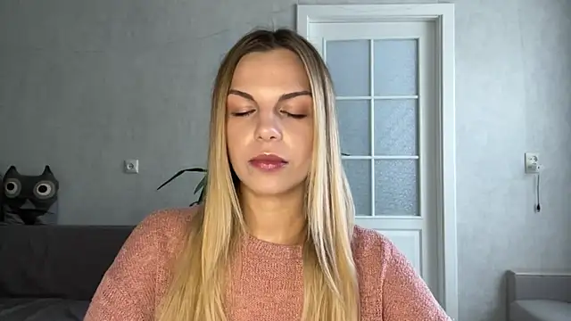 LaraineDomebo online show from 19, 7, 2026