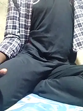 sweetboy25400 online show from 23, 7, 2026