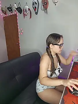 sweetgirl08 online show from 28, 7, 2026