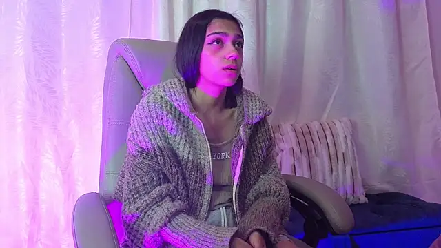 Dafne girl4u online show from 21, 7, 2026