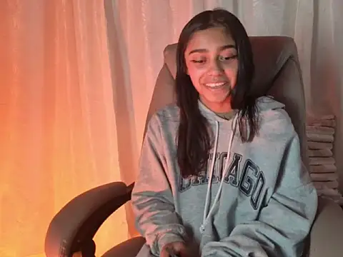 Dafne girl4u online show from 23, 7, 2026